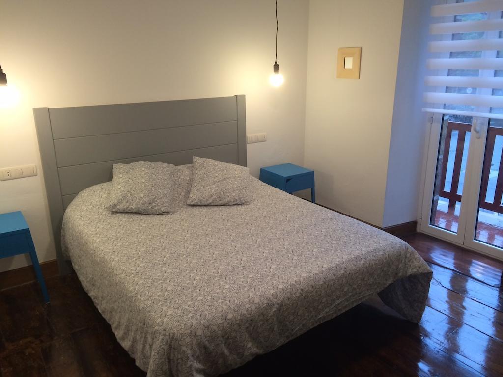 Hostal Auzoa Bera  Екстериор снимка
