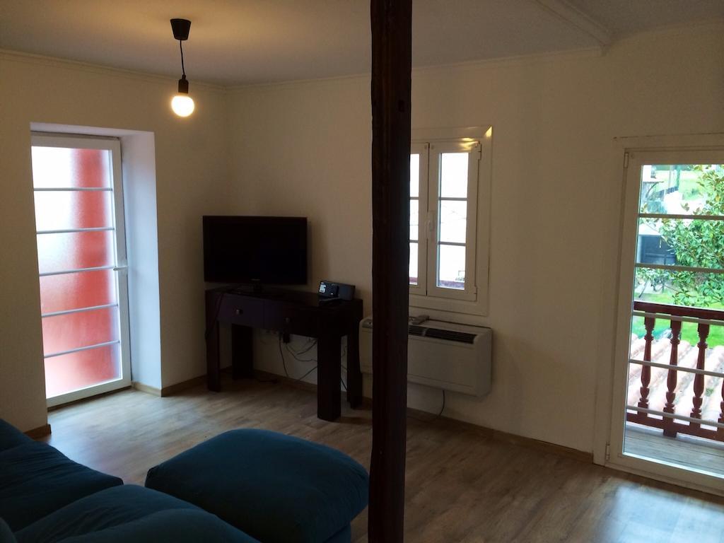 Hostal Auzoa Bera  Екстериор снимка